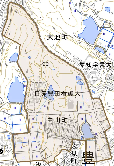 白山町とその周辺の地図。町の範囲を重ねている