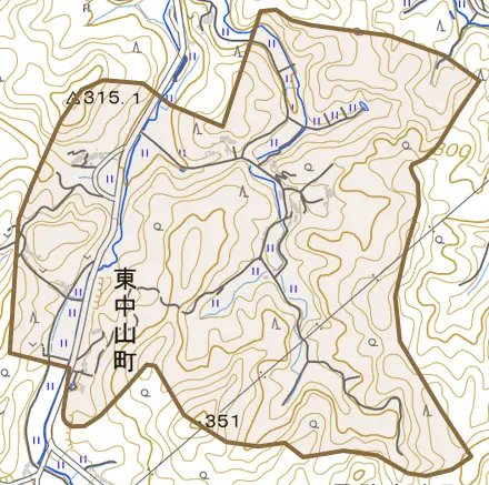 東中山町とその周辺の地図。町の範囲を重ねている