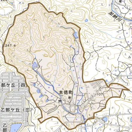 本徳町とその周辺の地図。町の範囲を重ねている