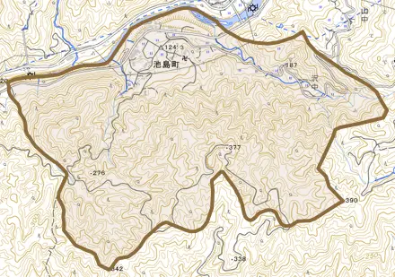 池島町とその周辺の地図。町の範囲を重ねている