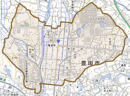 亀首町とその周辺の地図。町の範囲を重ねている