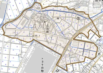 上丘町とその周辺の地図。町の範囲を重ねている