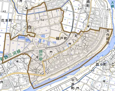 越戸町とその周辺の地図。町の範囲を重ねている