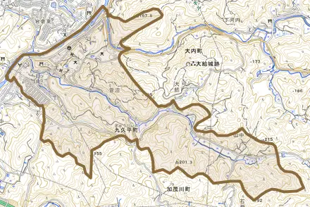 九久平町とその周辺の地図。町の範囲を重ねている