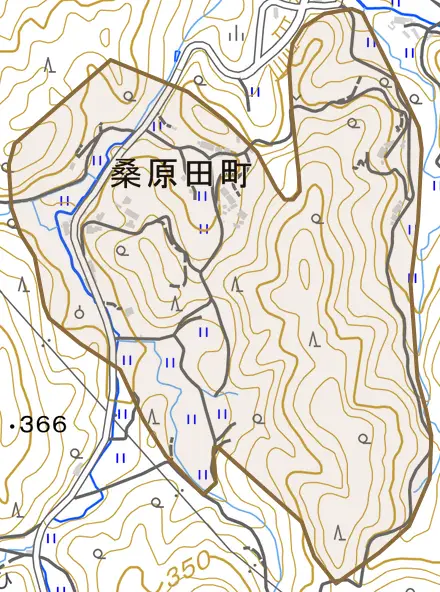桑原田町とその周辺の地図。町の範囲を重ねている