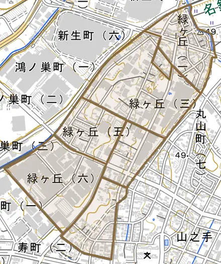 緑ケ丘とその周辺の地図。町の範囲を重ねている