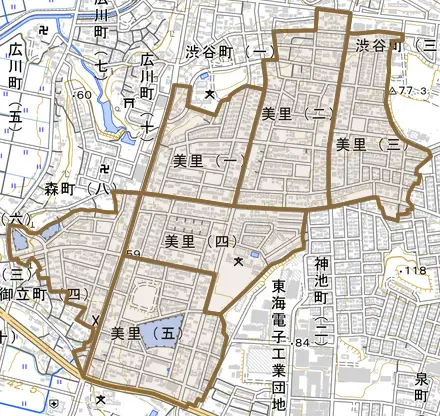 美里とその周辺の地図。町の範囲を重ねている