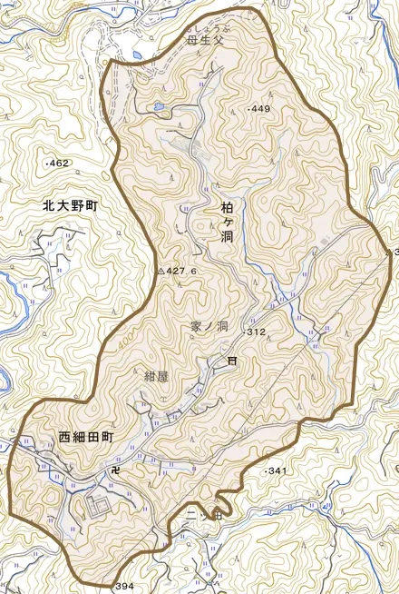 西細田町とその周辺の地図。町の範囲を重ねている