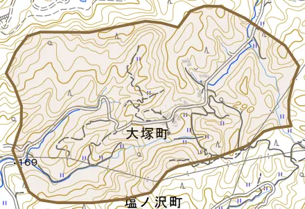 大塚町とその周辺の地図。町の範囲を重ねている