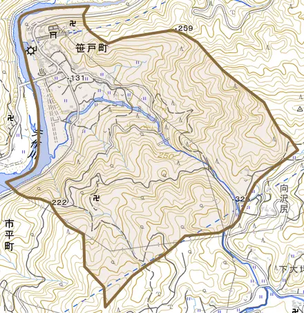 笹戸町とその周辺の地図。町の範囲を重ねている