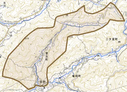 菅生町とその周辺の地図。町の範囲を重ねている