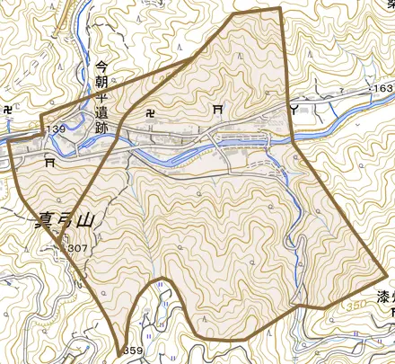 足助町とその周辺の地図。町の範囲を重ねている