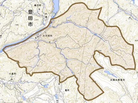 大河原町とその周辺の地図。町の範囲を重ねている