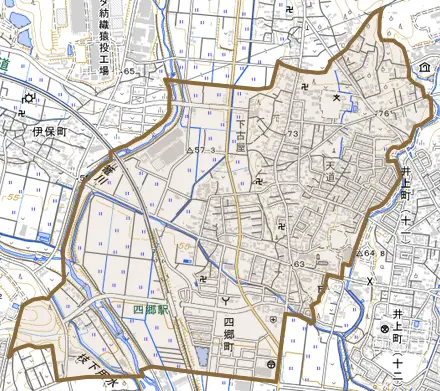 四郷町とその周辺の地図。町の範囲を重ねている