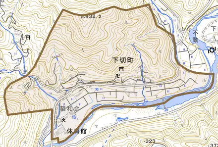 下切町とその周辺の地図。町の範囲を重ねている