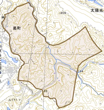 葛町とその周辺の地図。町の範囲を重ねている