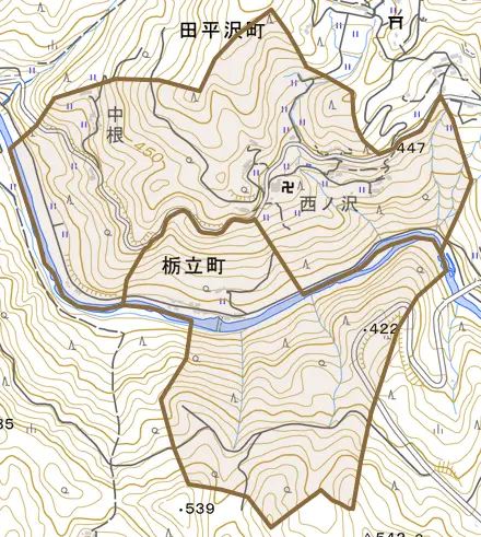 栃立町とその周辺の地図。町の範囲を重ねている