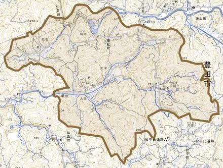 豊松町とその周辺の地図。町の範囲を重ねている