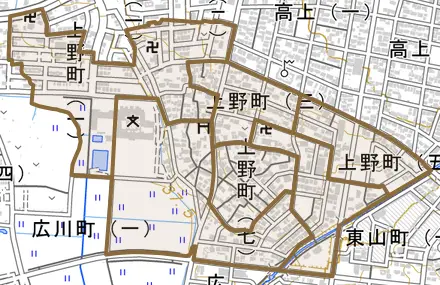 上野町とその周辺の地図。町の範囲を重ねている