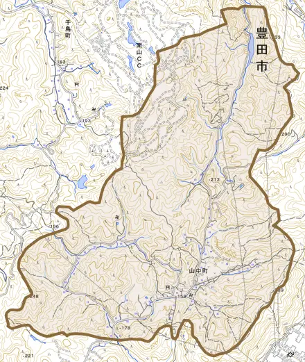 山中町とその周辺の地図。町の範囲を重ねている