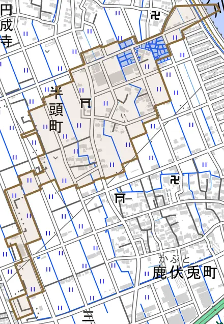 半頭町とその周辺の地図。町の範囲を重ねている