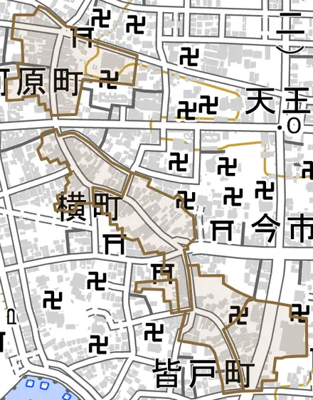 本町とその周辺の地図。町の範囲を重ねている