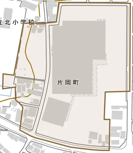 片岡町とその周辺の地図。町の範囲を重ねている