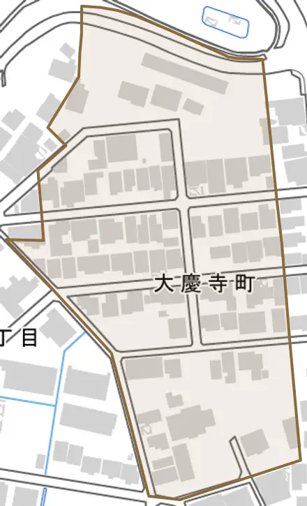 大慶寺町とその周辺の地図。町の範囲を重ねている