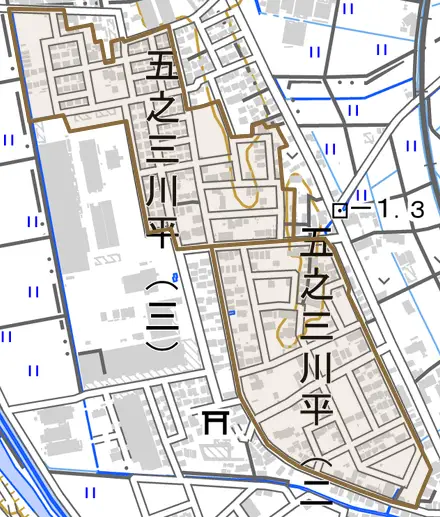 五之三川平とその周辺の地図。町の範囲を重ねている