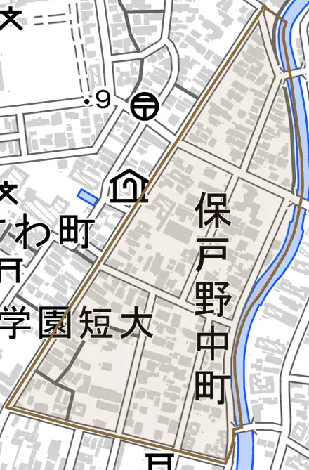 保戸野中町とその周辺の地図。町の範囲を重ねている