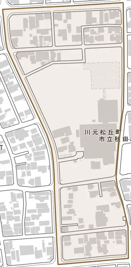 川元松丘町とその周辺の地図。町の範囲を重ねている