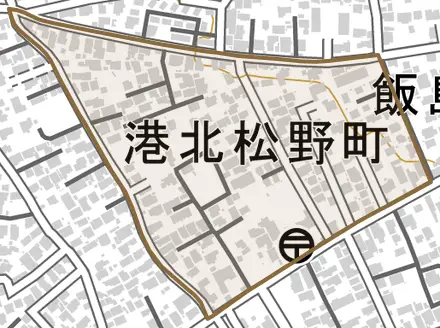 港北松野町とその周辺の地図。町の範囲を重ねている
