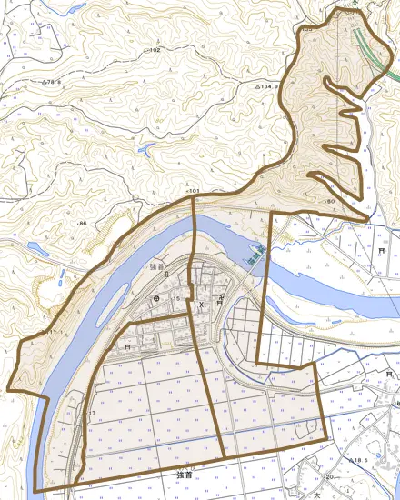 強首とその周辺の地図。町の範囲を重ねている