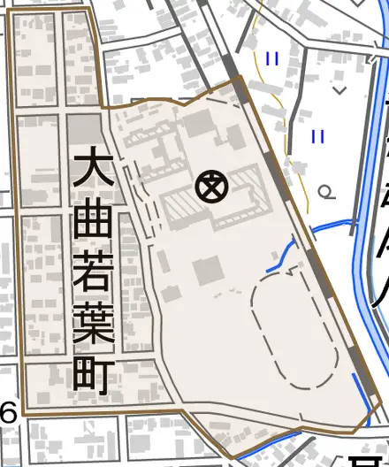 大曲若葉町とその周辺の地図。町の範囲を重ねている