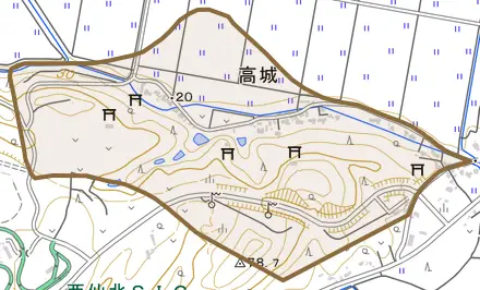 高城とその周辺の地図。町の範囲を重ねている