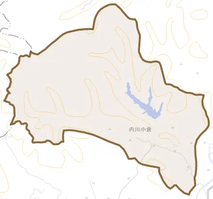 内川小倉とその周辺の地図。町の範囲を重ねている