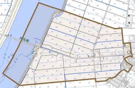 字イカリとその周辺の地図。町の範囲を重ねている