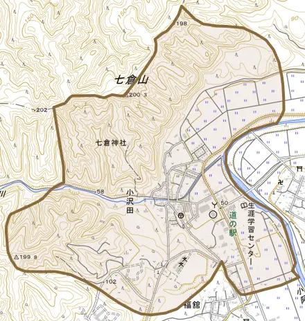 小沢田とその周辺の地図。町の範囲を重ねている