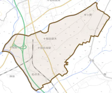 十和田錦木とその周辺の地図。町の範囲を重ねている