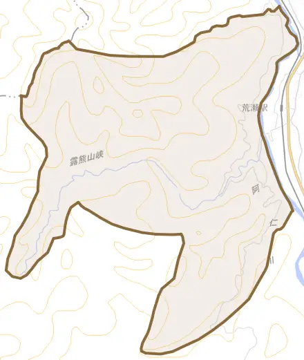 阿仁荒瀬とその周辺の地図。町の範囲を重ねている
