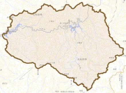 森吉とその周辺の地図。町の範囲を重ねている