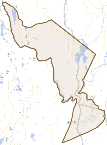 釜ヶ台とその周辺の地図。町の範囲を重ねている