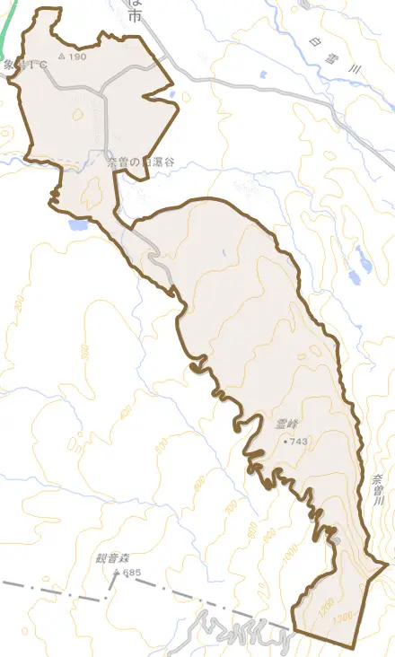 象潟町小滝とその周辺の地図。町の範囲を重ねている