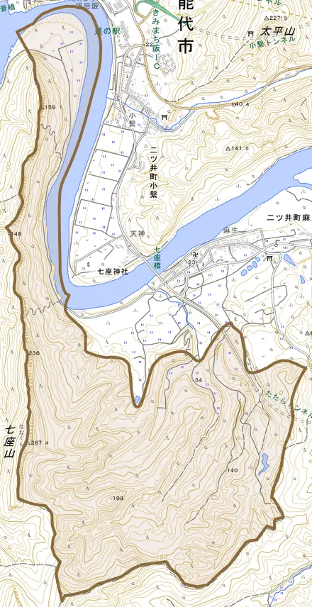 二ツ井町麻生とその周辺の地図。町の範囲を重ねている