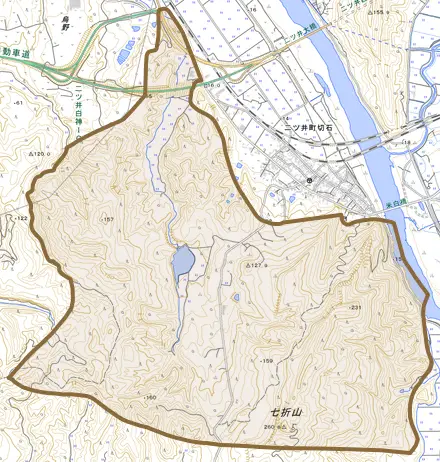 二ツ井町切石とその周辺の地図。町の範囲を重ねている