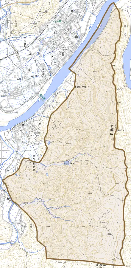 二ツ井町仁鮒とその周辺の地図。町の範囲を重ねている