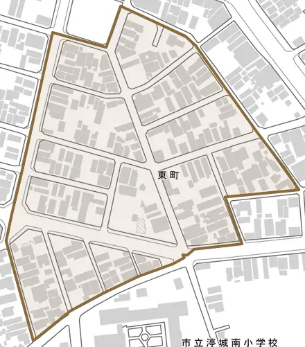 東町とその周辺の地図。町の範囲を重ねている