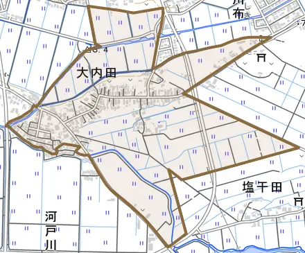 字大内田とその周辺の地図。町の範囲を重ねている