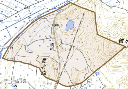 橋桁とその周辺の地図。町の範囲を重ねている