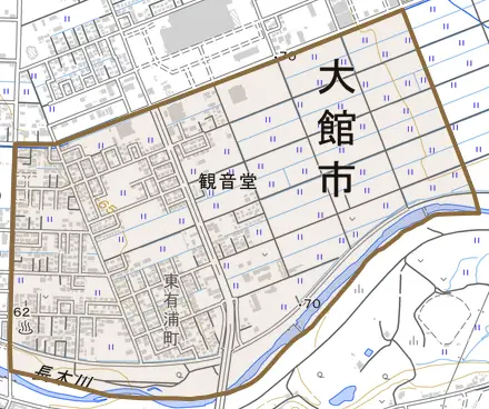 字観音堂とその周辺の地図。町の範囲を重ねている